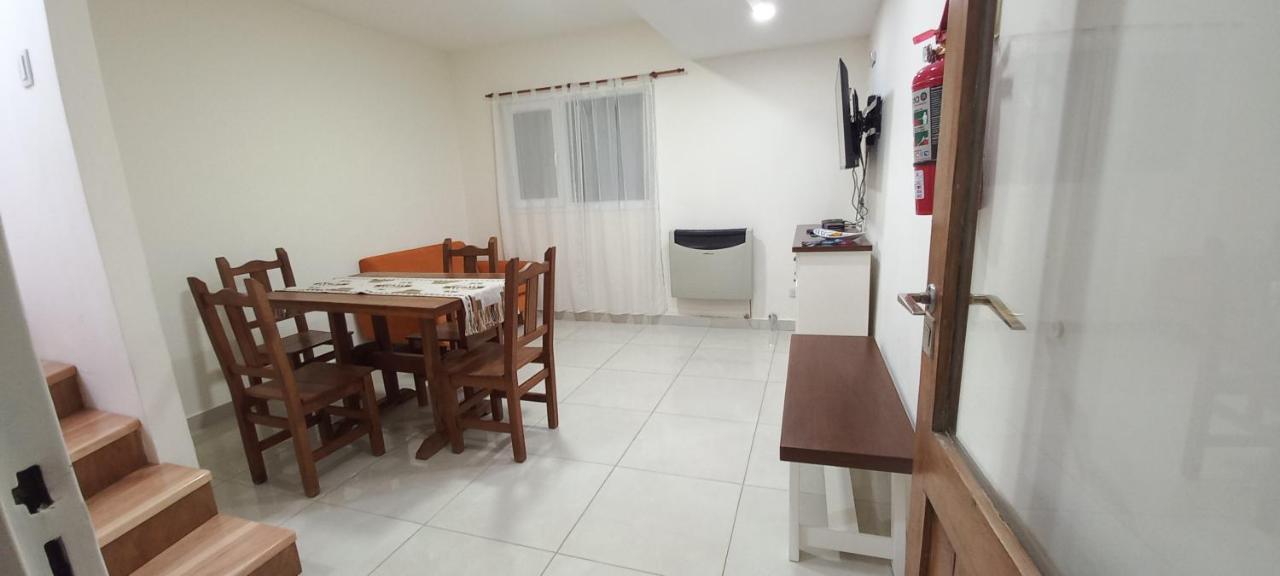 Refugio Fueguino Apartment Ushuaia Ngoại thất bức ảnh